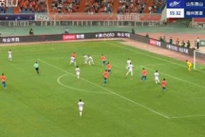 泰山打破僵局！谢文能头球回做，卡扎伊什维利凌空侧勾破门！