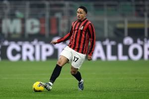 意天空：费内巴切首次报价奥卡福，但米兰现在不愿出售他