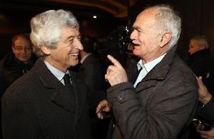 马佐拉谈米兰双雄：肯定希望国米在新球场获胜，但另一个队就……