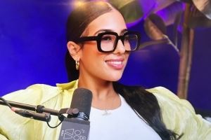 女主持：会在家里安装按摩浴缸调情吗？皮尔斯：我家可没那玩意