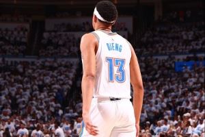 杰林威谈吉昂：继续专注提升自己 得到机会他都能站出来证明自己