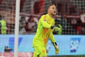 0出场！拜仁外租门将佩雷茨：我在汉堡踢不上球，冬窗可能谋出路