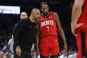 KD：大小阵容都能摆是优势 但什么时候选哪个是教练们的艰难决定