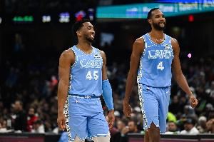 突然断电？活塞首节最后3分27秒未得分 骑士一波11-0