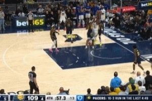 还在冲击！巴特勒突破暴扣并造成犯规&双方109-109平